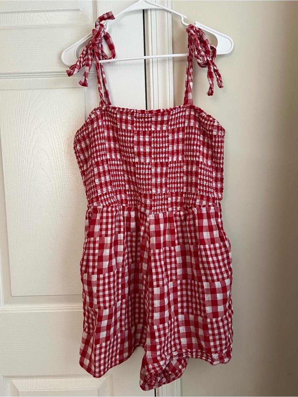 Old Navy Red & White Gingham Smocked Tie Straps Romper Large